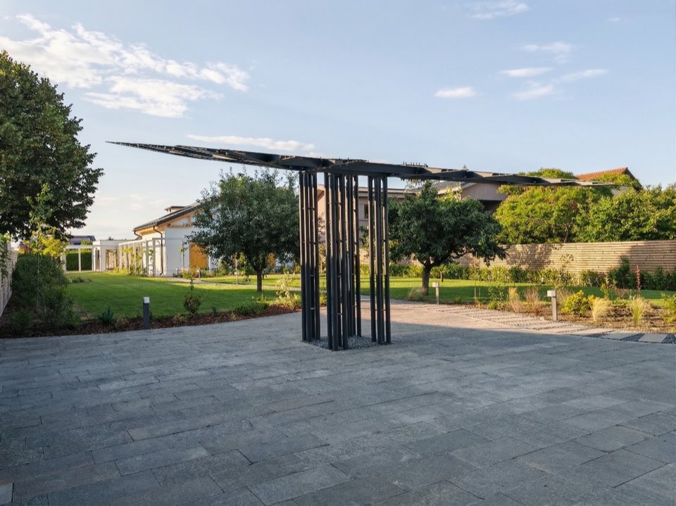 Carport Solar — vedere laterală