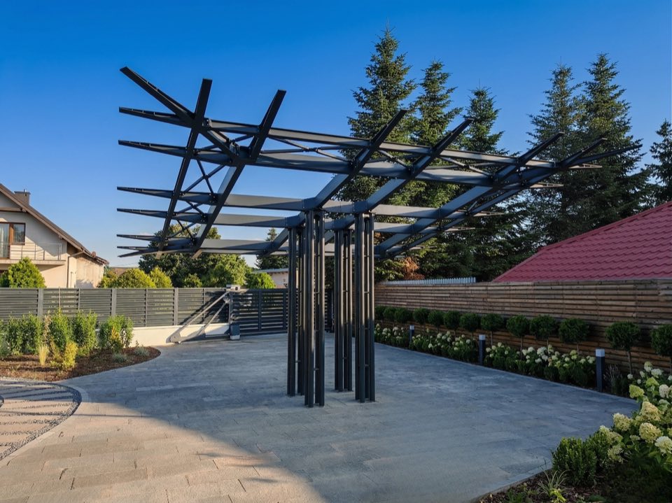 Carport Solar — integrare în peisaj